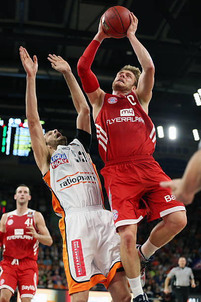 乔治作为核 乔治作为核