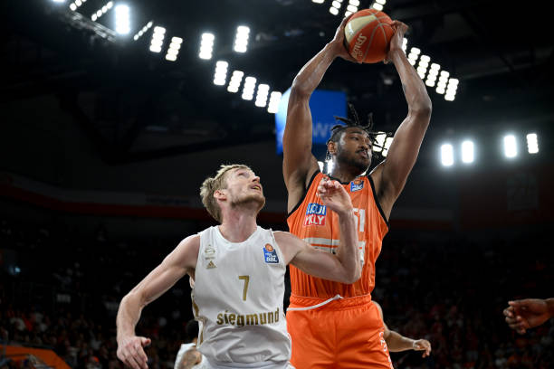 2强止步 2强止步