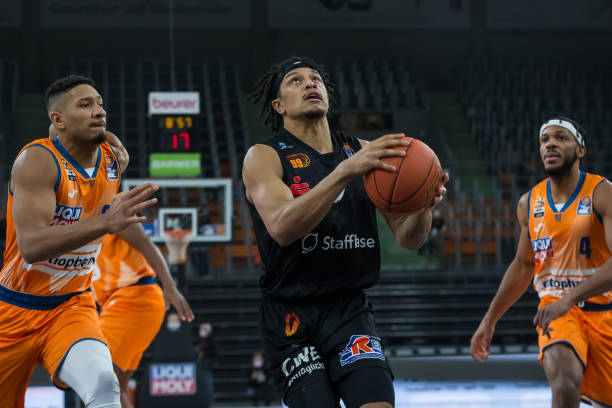 有效限制了 有效限制了