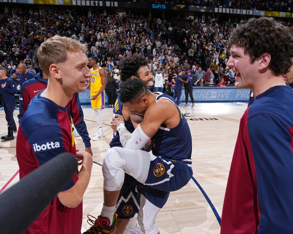 通过共同的 通过共同的