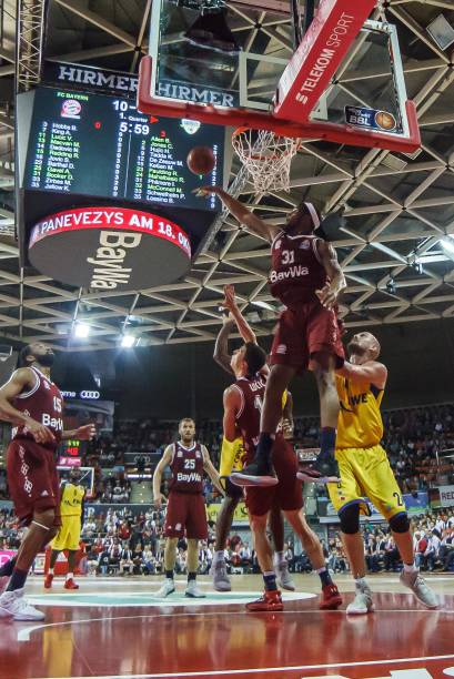 树立了一个 树立了一个