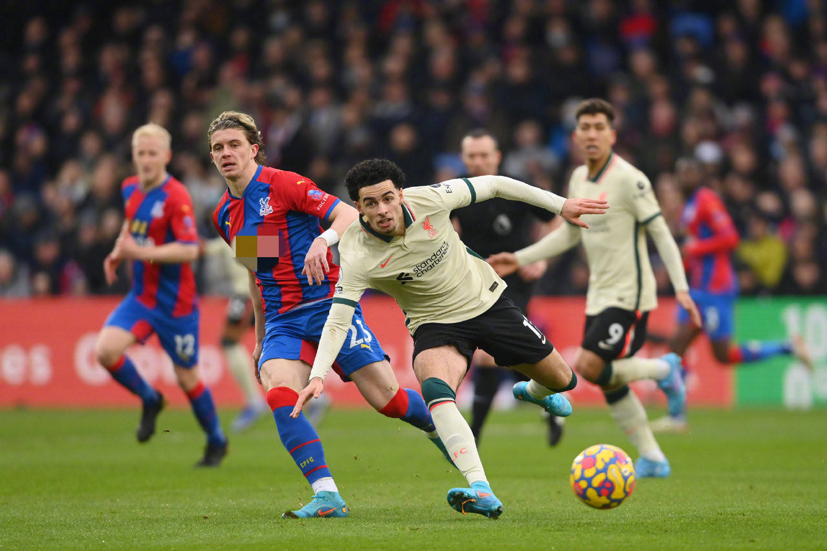 一名38岁 一名38岁